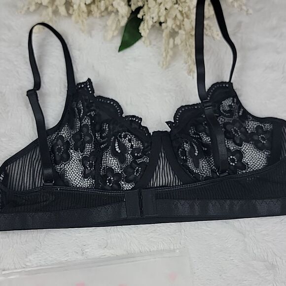 NWOT Black Lace Bra [SIZE LARGE]‎ - Picture 4 of 5